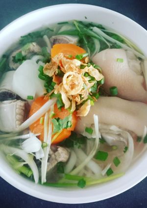 Hình của món Bánh canh sườn & giò heo.