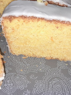 Una foto de Budín de polenta y naranja