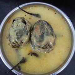 A picture of अरबी के पत्तो की कढ़ी.