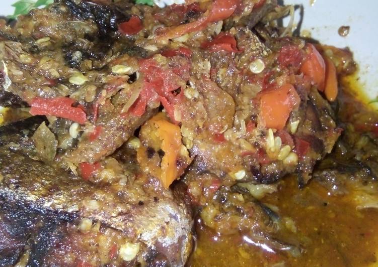 Resep Ikan panggang pedas enak Lezat