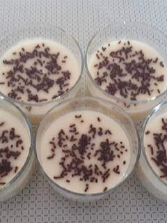 Una foto de 103. Postre de pera en almíbar