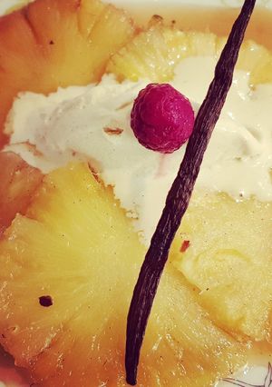 Une photo de Carpaccio d'ananas