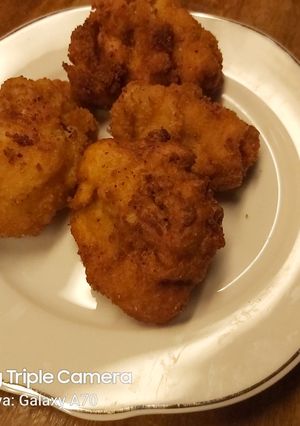Vöröslencse pürében forgatott csirkemellérmek recept fotója