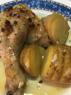 Una foto de Contramuslos alimonados al ajo aceite