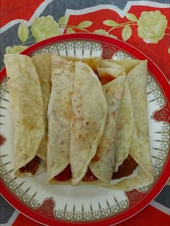 A picture of Kabab rolls.