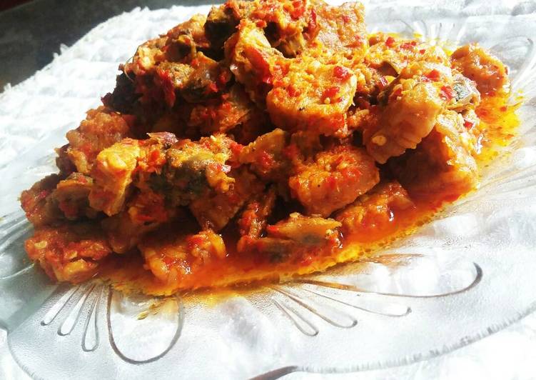 Bagaimana Menyiapkan Sambal Kerang Tempe Pedas Anti Gagal