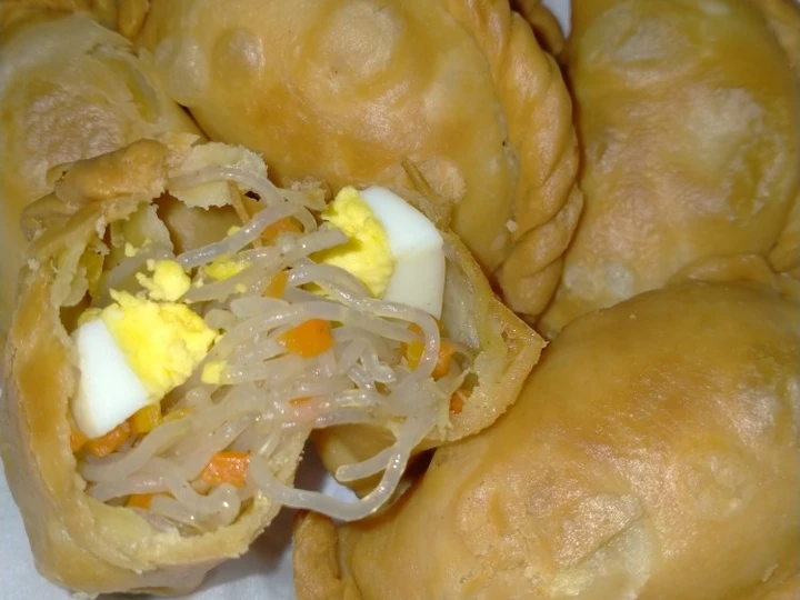 Langkah Mudah untuk Membuat Resep Pastel isi Bihun Wortel Telur yang  Bikin Ketagihan Anti Ribet, Sempurna