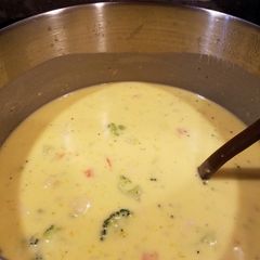 A picture of Beer cheese soup.