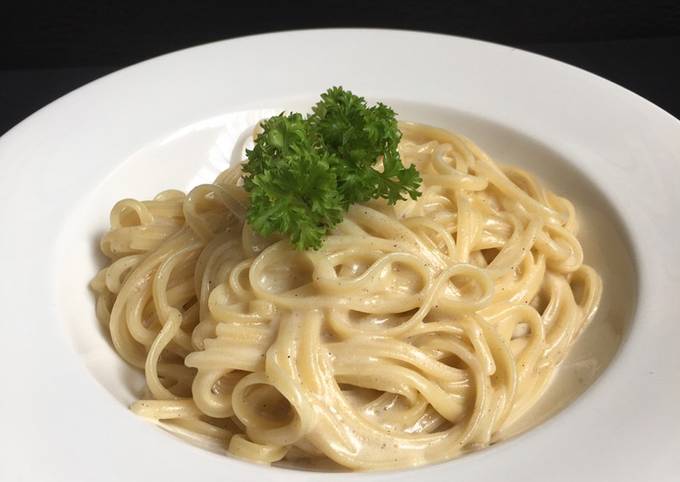 Authentic Fettuccine Alfredo