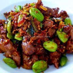 A picture of SAMBAL SERE AMPELA AYAM (SPICY CHICKEN GIZZARD).