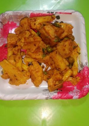 A picture of Aloo gobhi.