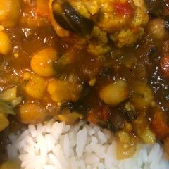 Chickpea and cauliflower curry A picture of Chickpea and cauliflower curry.