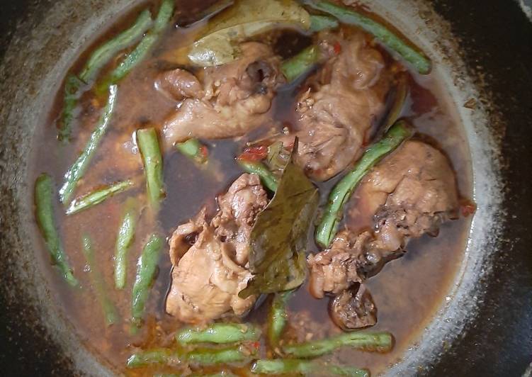 Bagaimana Menyiapkan Ayam semur (recook mbak dian ayu pratiwi) dengan modifikasi, Bikin Ngiler