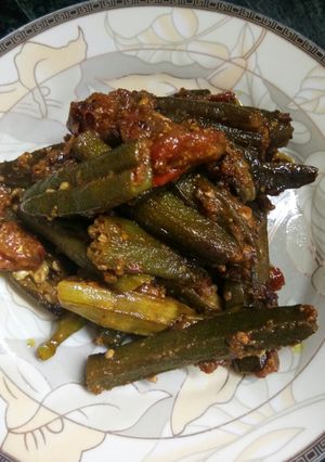 A picture of Bharwa bhindi.