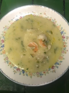 Una foto de PESCADO 🐟 EN SALSA DE VINO