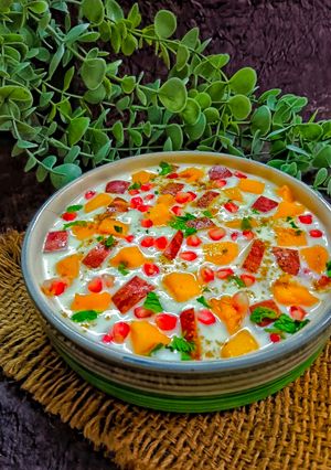 A picture of Healthy Mixed Fruit Raita.