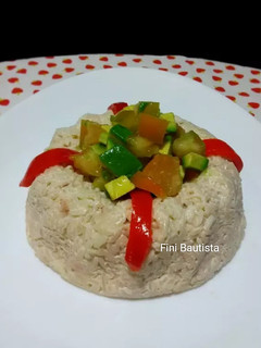 Una foto de Ensalada de arroz con atún