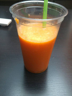 Una foto de Batido para desayunar con frutas sencillo