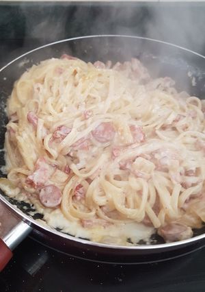 Una foto de Tallarines carbonara súper ricos!!!