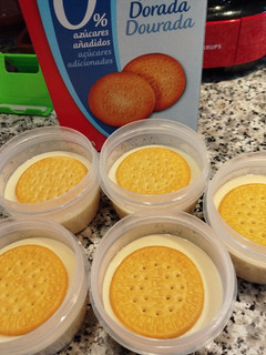 Foto principal de Tarta de queso con crema de almendras sin horno