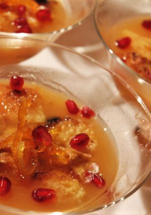 Foto di Gelatina di Panettone con agrumi e melagrana