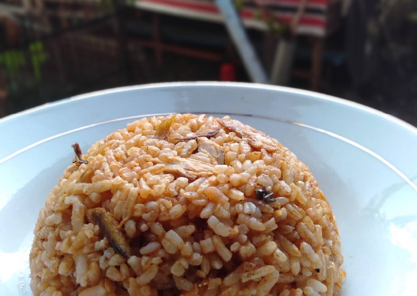 Nasi goreng tongkol suwir