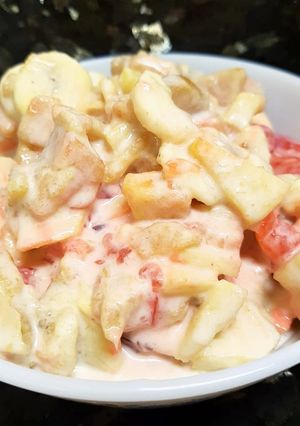 A picture of Creamy fruit chaat.