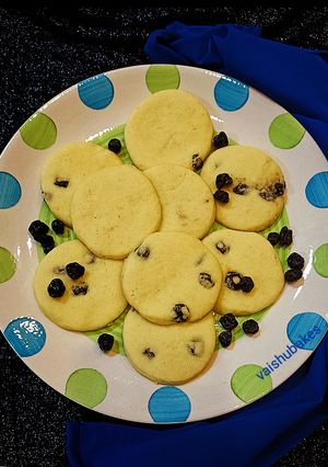 A picture of Cakemix Cookies (vanilla blueberry).