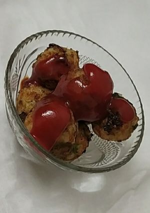 A picture of Cheesy rice balls.