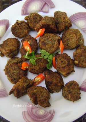A picture of Kaali Dal Pakora.