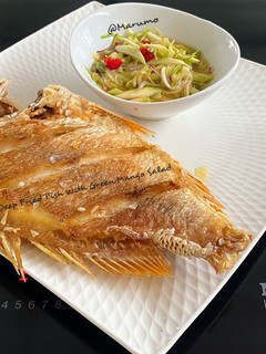 A picture of Deep Fried Fish With Green Mango Salad.