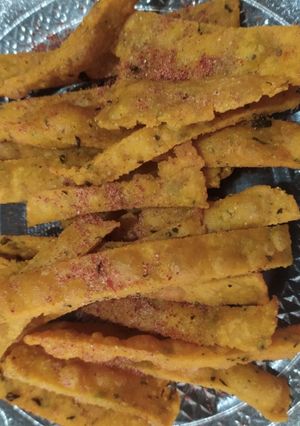 A picture of Methi stick crispy namkeen.