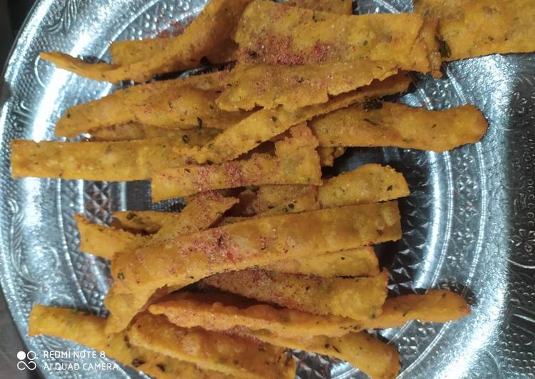 Recipe of Ultimate Methi stick crispy namkeen