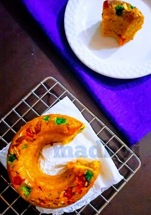 मैंगो सूजी केक (Mango suji cake recipe in hindi) रेसिपी मुख्य फोटो