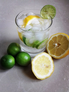 A picture of Thirsty Thursday Lemon Cocktail.