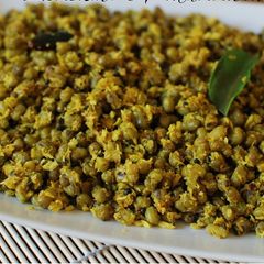 A picture of Cherupayar Thoran (Green gram) with coconut without oil.
