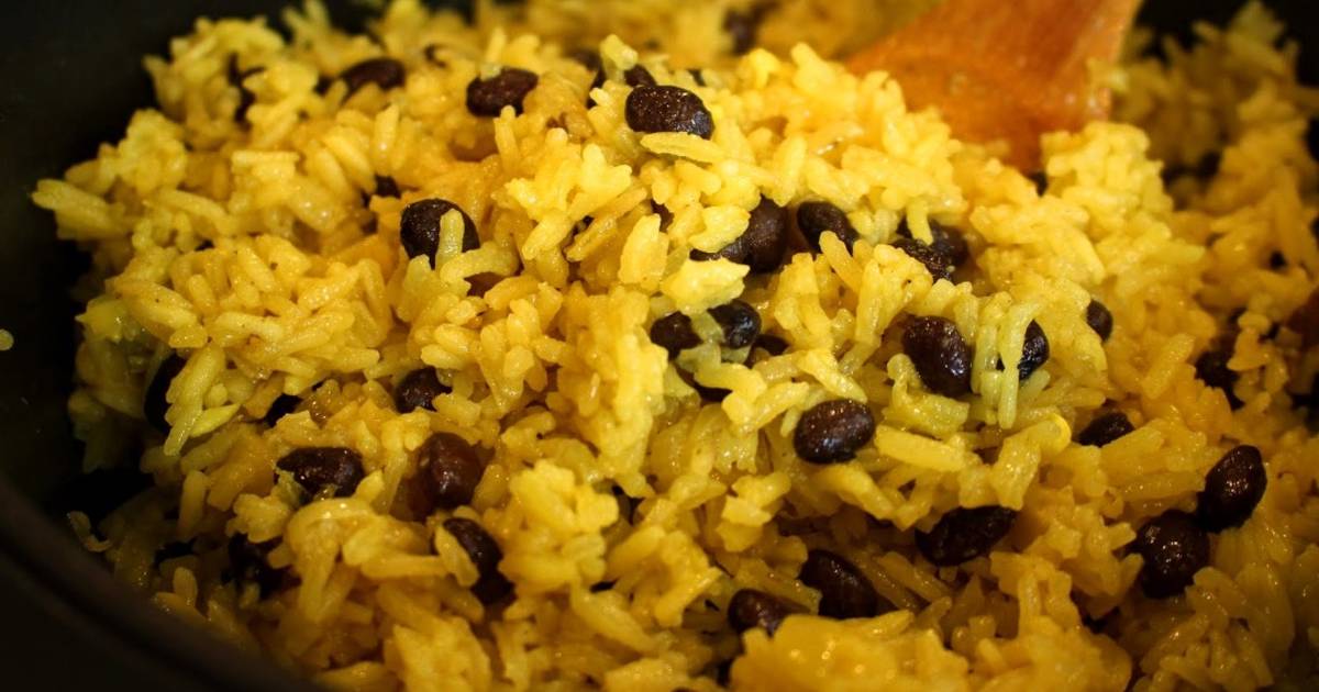 Simple Yellow Jasmine Rice & "Peas" Recipe by x Cookpad