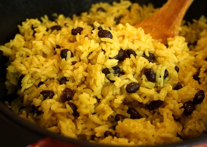 Step-by-Step Guide to Make Favorite Simple Yellow Jasmine Rice &amp; &#34;Peas&#34;