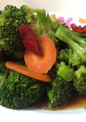 Foto resep Tumis brokoli wortel