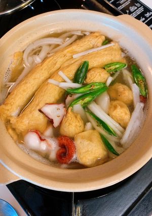 รูปของ ซุปเค้กปลาแผ่น "Eo Muk" Korean fish cake soup🍢 style by barbie👩🏼‍🍳