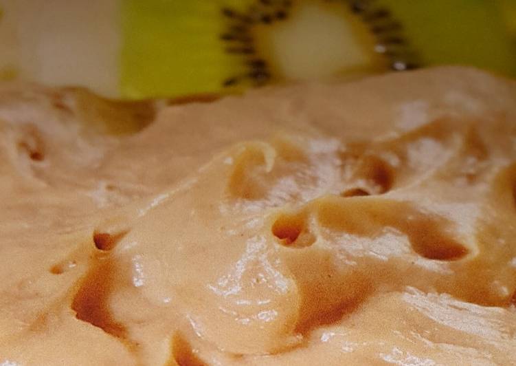 Recipe of Tasty Peanut butter dip and fruit slices