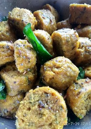 A picture of Yummy vegetable muthiya mix lot na.