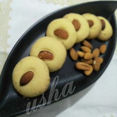 A picture of Almond nan khatai.