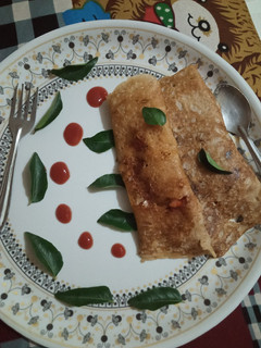 वेट फ्लोर अनियन डोसा (Wheat flour onion dosa recipe in hindi) रेसिपी मुख्य फोटो