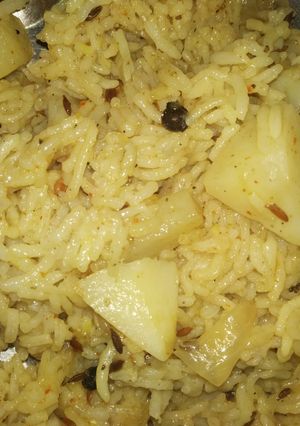 A picture of Potato Pulao.