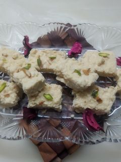 कलाकंद (kalakand recipe in hindi) रेसिपी मुख्य फोटो