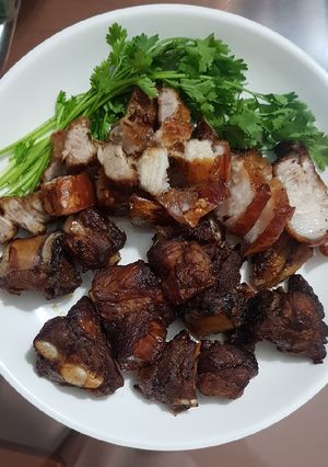 Hình của món Sườn nướng ngũ vị.