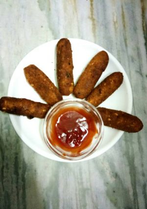 A picture of Cheese stuffed paneer potato cigaar.
