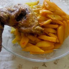 A picture of Chips+chicken.