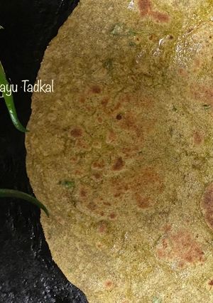A picture of Drumstick leaves Ragi paratha.